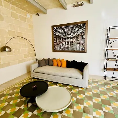 Deluxe One Bedroom 10 Meters From Center