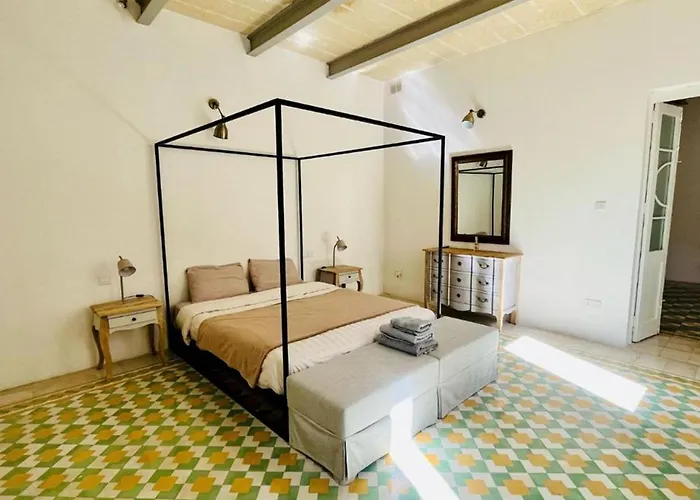 Deluxe One Bedroom 10 Meters From Center *