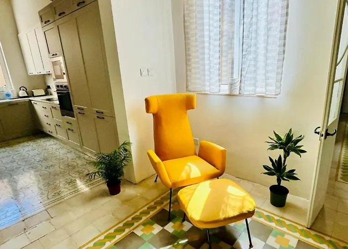 Deluxe One Bedroom 10 Meters From Center アパート